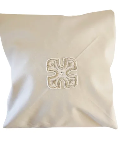 Λευκό πετσετάκι για πρόσφορο