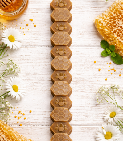 Παιδικὴ Λαμπαδίτσα Ἀπὸ Μελισσοκέρι – Φυσικὴ Λαμπάδα Πάσχα Γιὰ Παιδιά