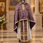 Ιερατική Στολή Μωβ με Χρυσοκέντητα Σταυρικά Μοτίβα
